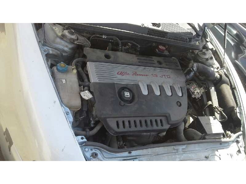 alfa romeo 147 (190) del año 2001