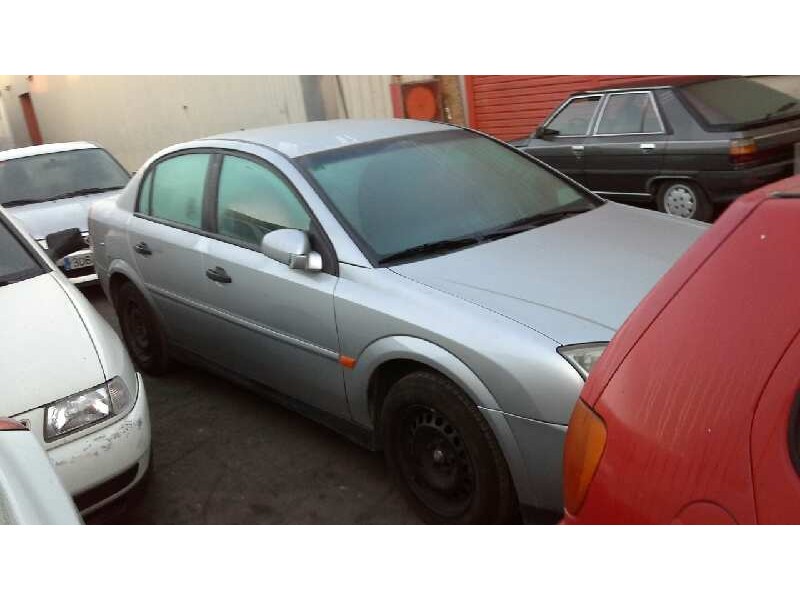 opel vectra c berlina del año 2003