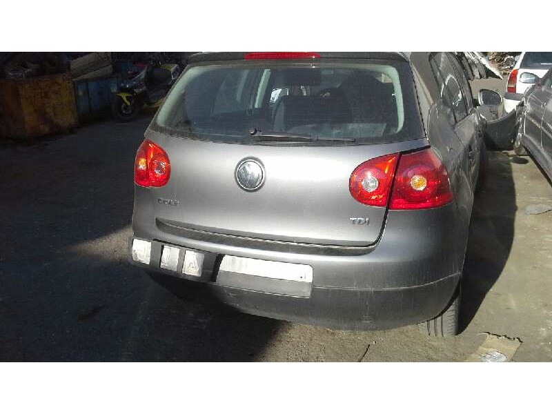 volkswagen golf v berlina (1k1) del año 2004
