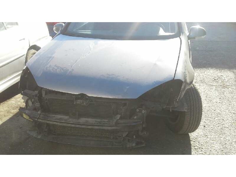 volkswagen golf v berlina (1k1) del año 2004