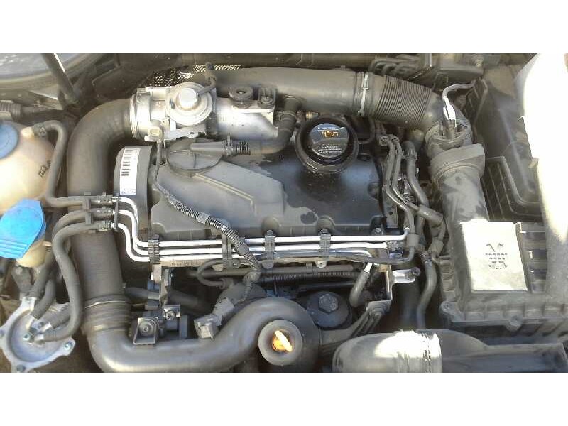 volkswagen golf v berlina (1k1) del año 2004