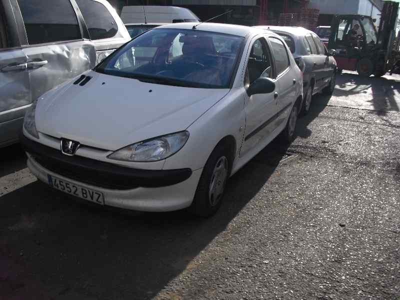peugeot 206 berlina del año 2002