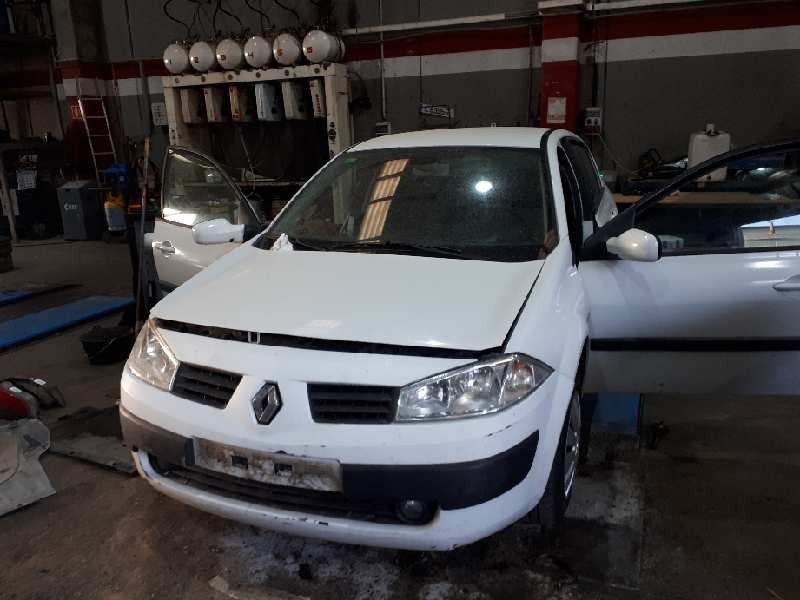 renault megane ii classic berlina del año 2004