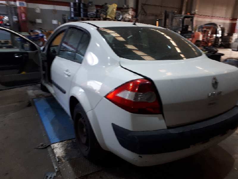 renault megane ii classic berlina del año 2004