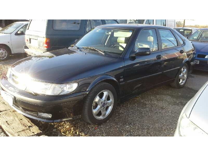 saab 9-3 berlina del año 2001