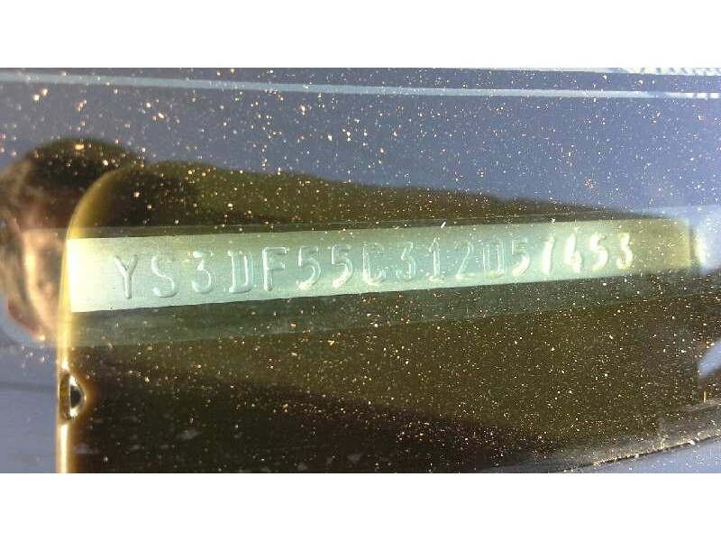 saab 9-3 berlina del año 2001