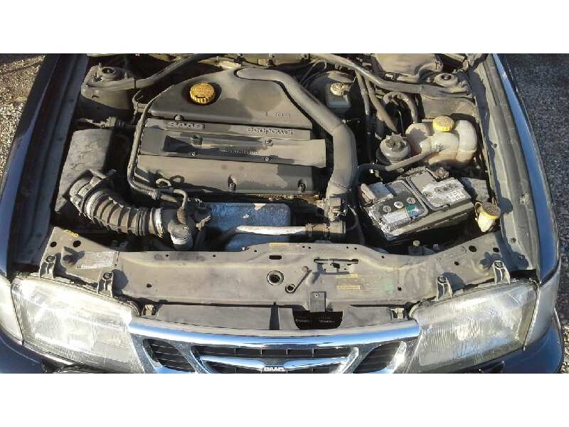 saab 9-3 berlina del año 2001