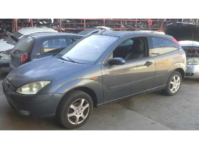 ford focus berlina (cak) del año 2004