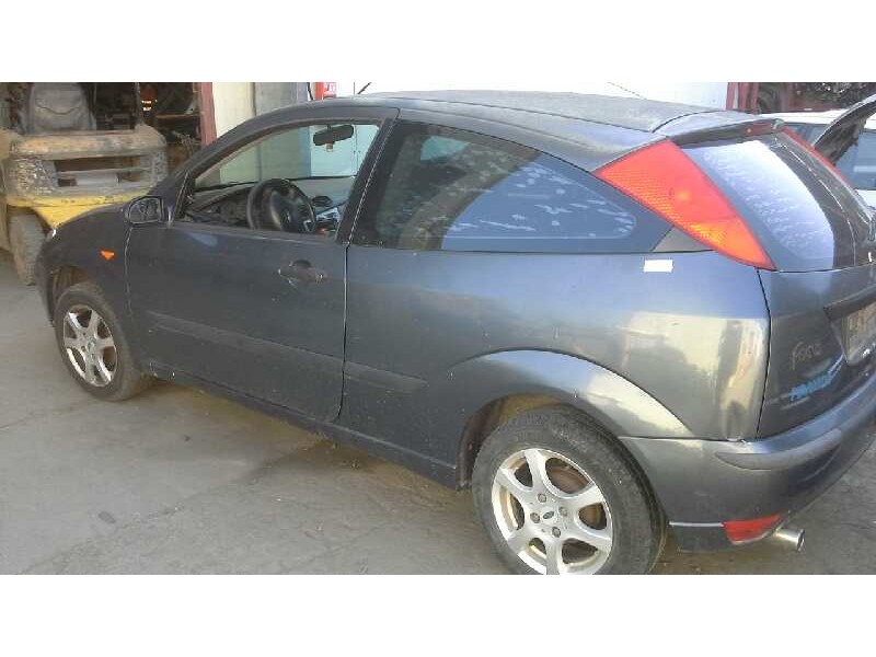 ford focus berlina (cak) del año 2004