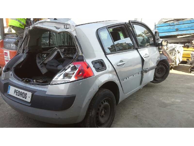 renault megane ii berlina 5p del año 2004