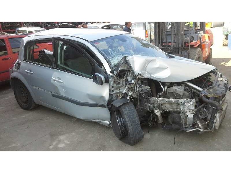 renault megane ii berlina 5p del año 2004