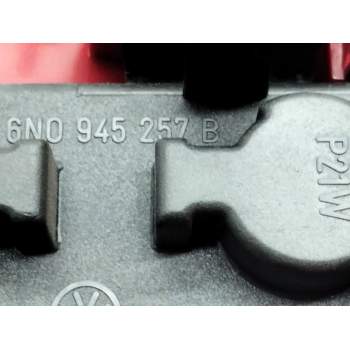 Recambio de piloto trasero izquierdo para volkswagen polo berlina (6n1) 1.4 referencia OEM IAM 6H0945095H 6N0945257B 