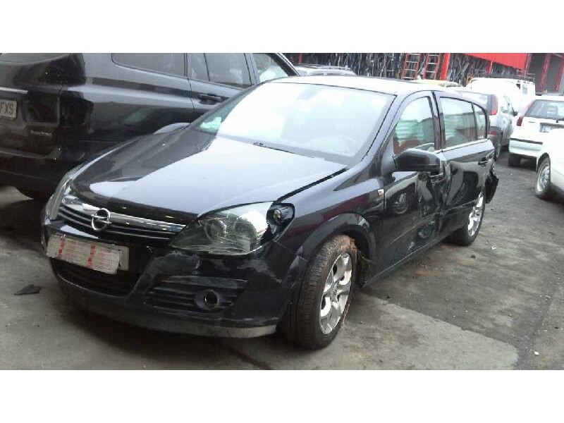 opel astra h berlina del año 2004