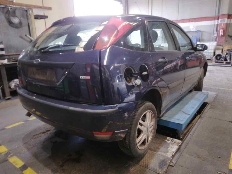 ford focus berlina (cak) del año 2002