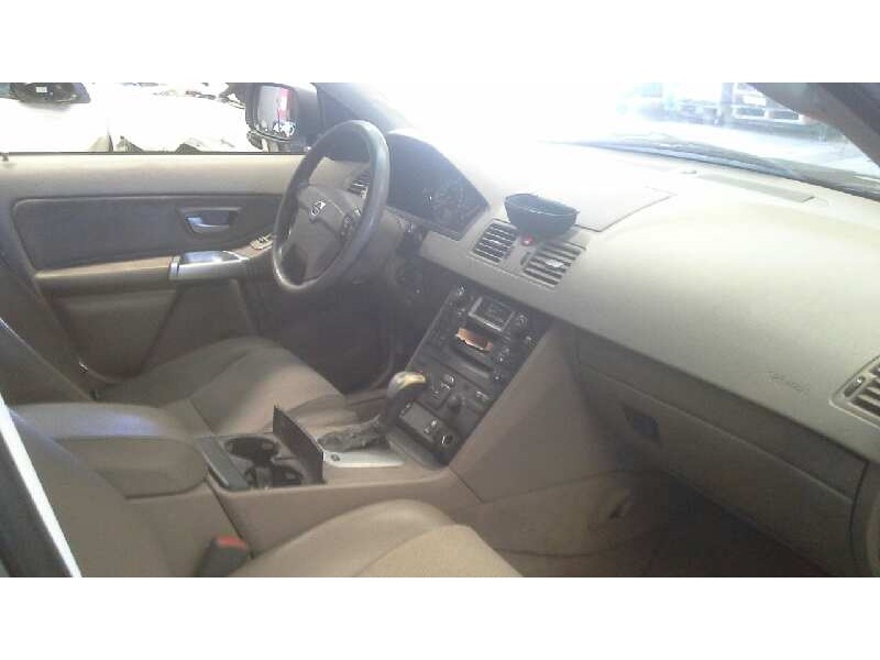 volvo xc90 del año 2003