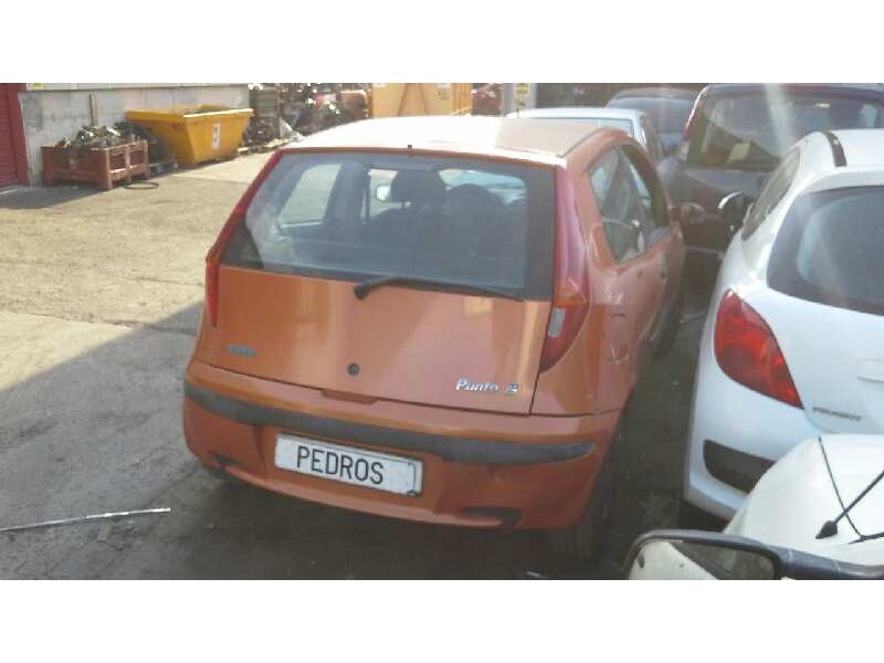 fiat punto berlina (188) del año 2001
