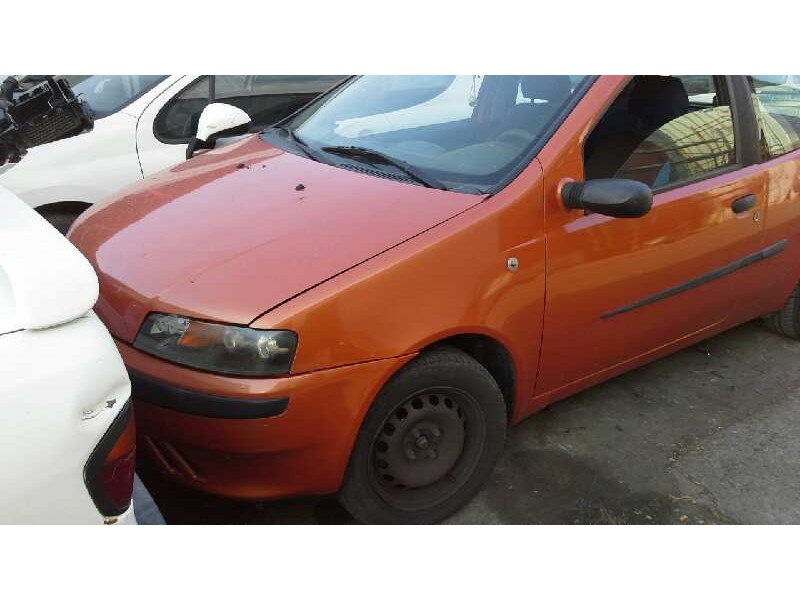 fiat punto berlina (188) del año 2001