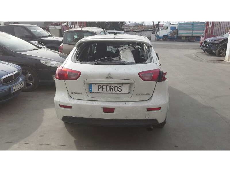 mitsubishi lancer berlina (cy0) del año 2010