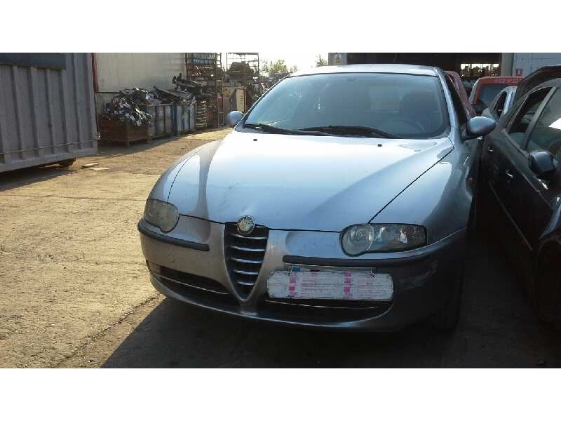 alfa romeo 147 (190) del año 2001