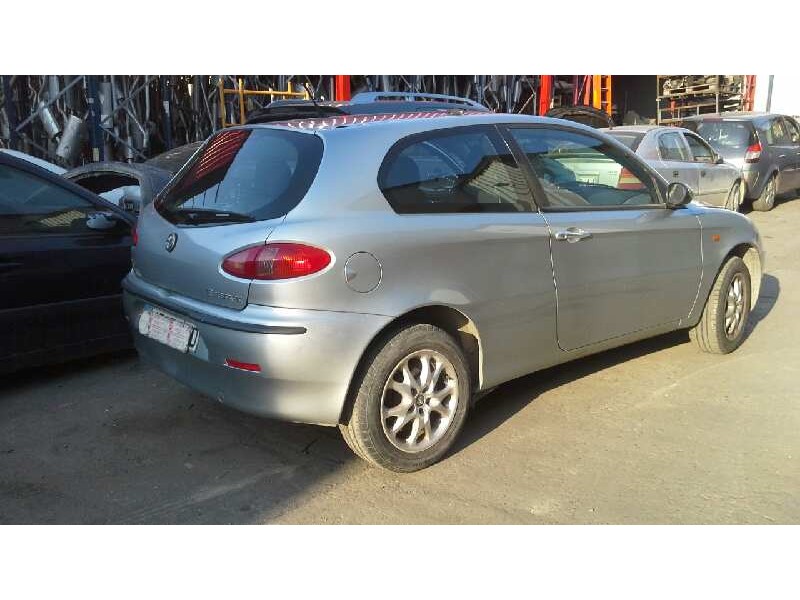 alfa romeo 147 (190) del año 2001
