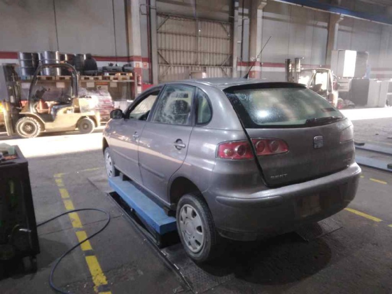 seat ibiza (6l1) del año 2004