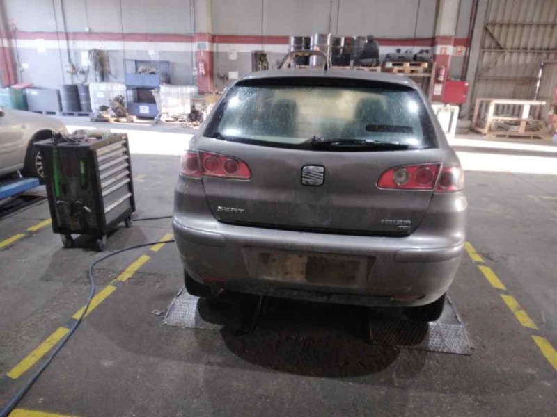 seat ibiza (6l1) del año 2004