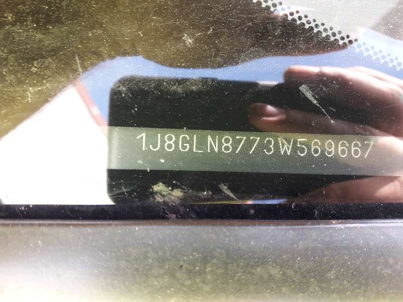 jeep cherokee (kj) del año 2002