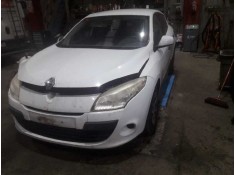 renault megane iii berlina 5 p del año 2010