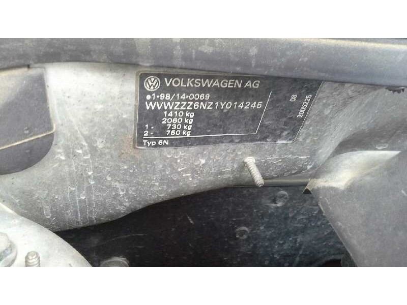 volkswagen polo berlina (6n2) del año 2000