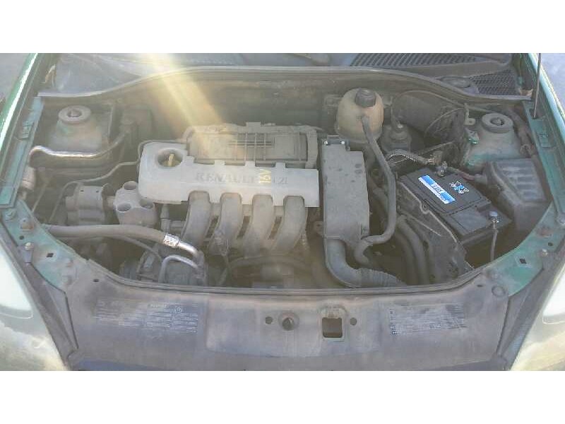 renault clio ii fase ii (b/cb0) del año 2001