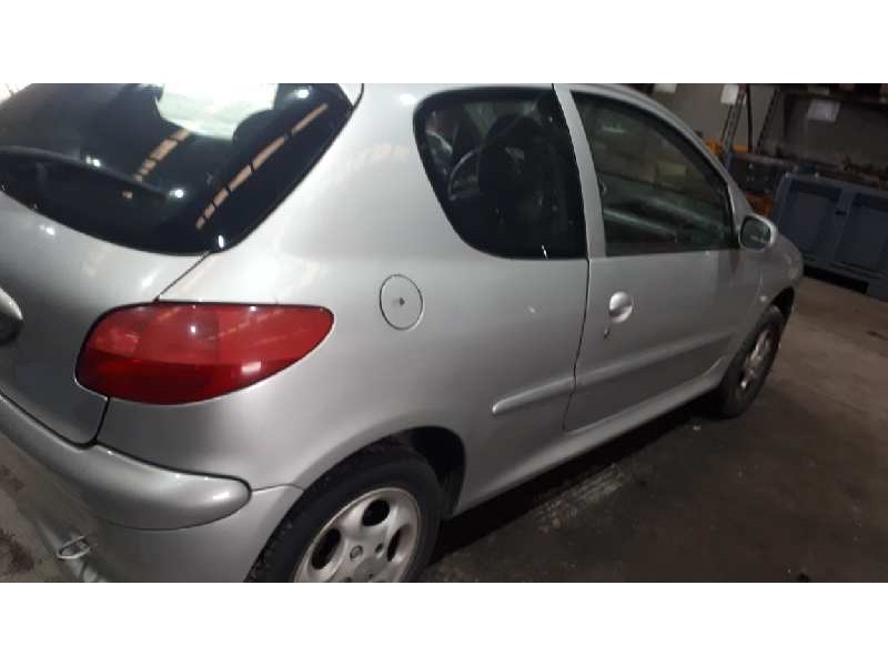 peugeot 206 berlina del año 2003