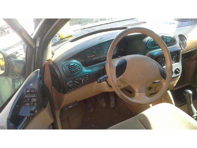 chrysler voyager (gs) del año 2001