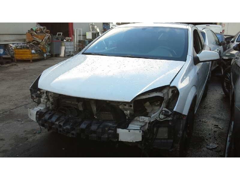 opel astra gtc del año 2006