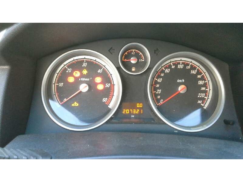 opel astra gtc del año 2006