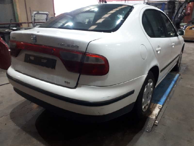 seat toledo (1m2) del año 1999