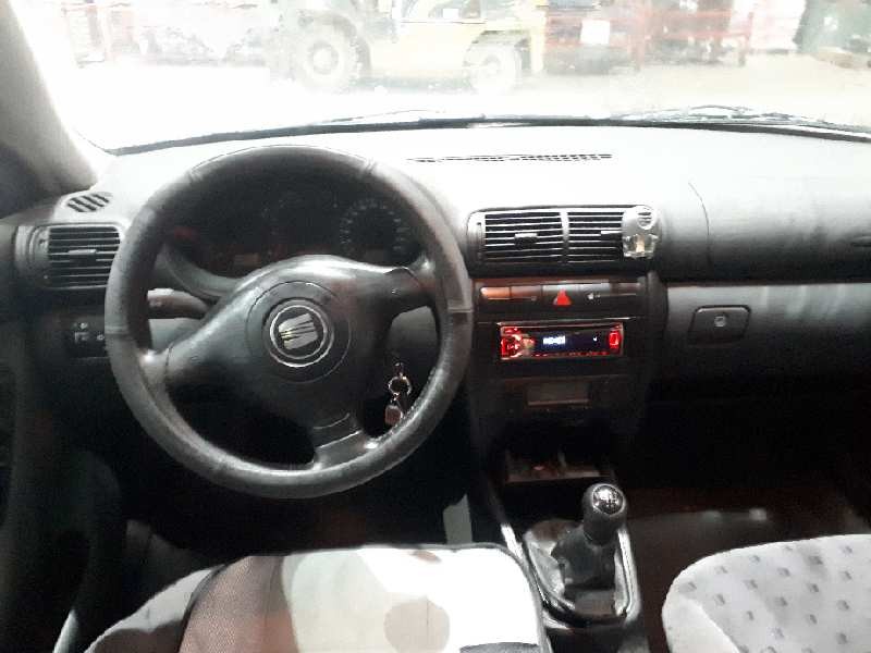 seat toledo (1m2) del año 1999