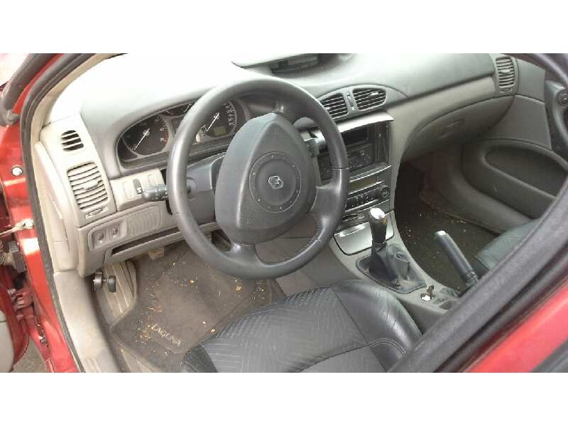 renault laguna ii (bg0) del año 2001