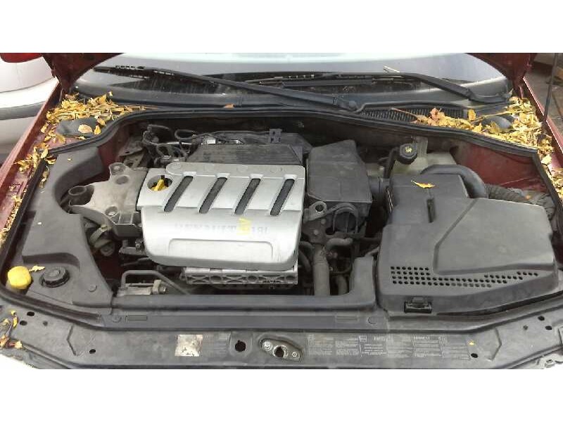 renault laguna ii (bg0) del año 2001