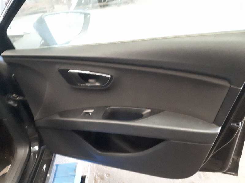 seat leon st (5f8) del año 2014