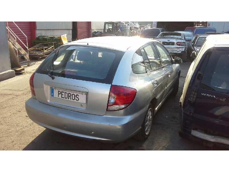 kia rio del año 2005