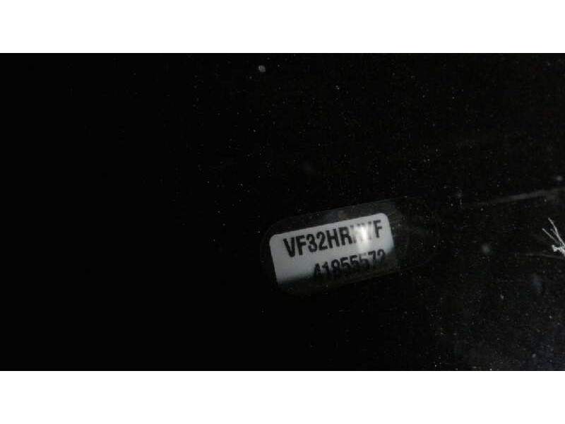 peugeot 206 berlina del año 2001