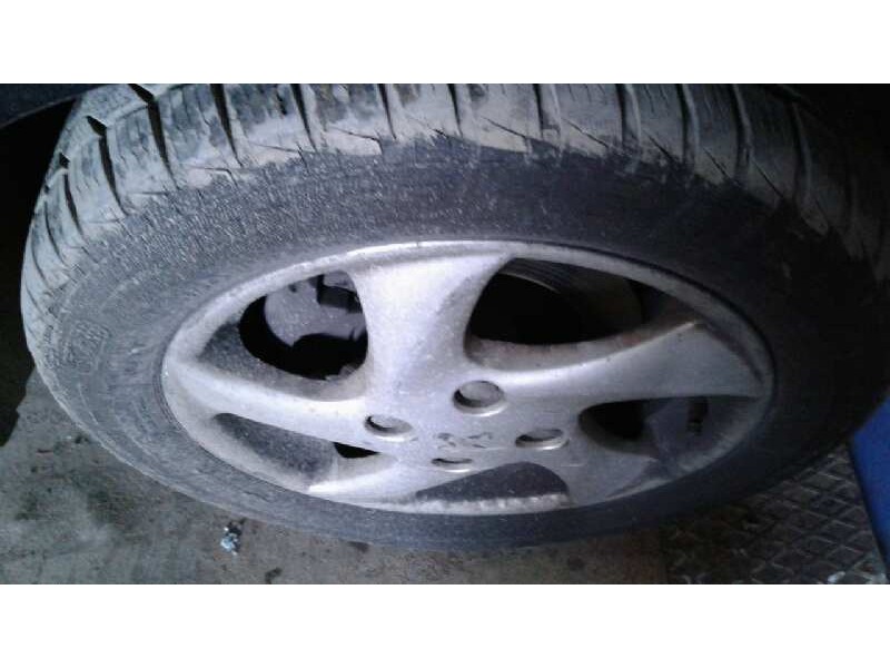 peugeot 206 berlina del año 2001