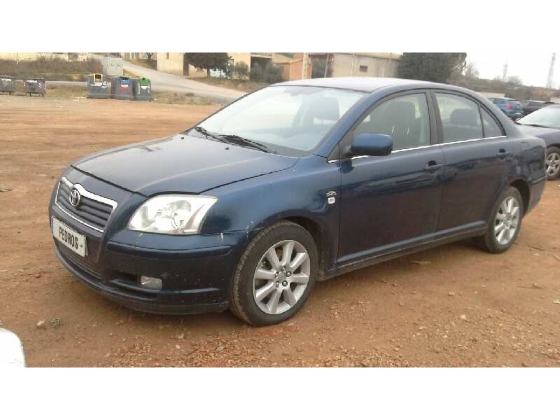 toyota avensis berlina (t25) del año 2005