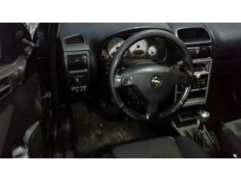 opel astra g berlina del año 2003