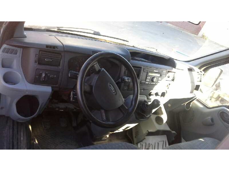 ford transit combi ´06 del año 2008