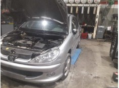 peugeot 206 berlina del año 2000 2