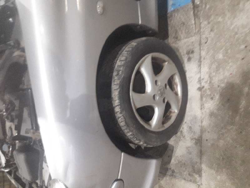 peugeot 206 berlina del año 2000