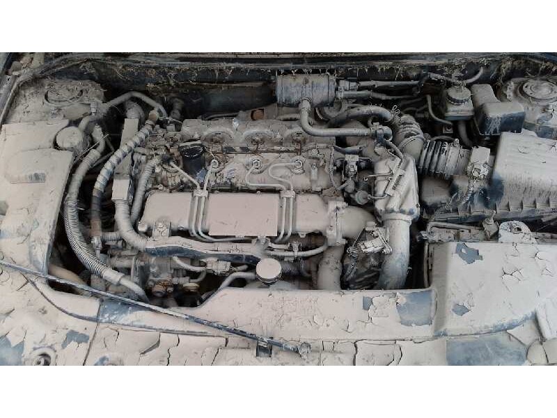 toyota avensis berlina (t25) del año 2005