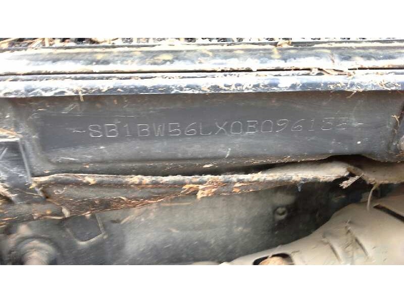 toyota avensis berlina (t25) del año 2005