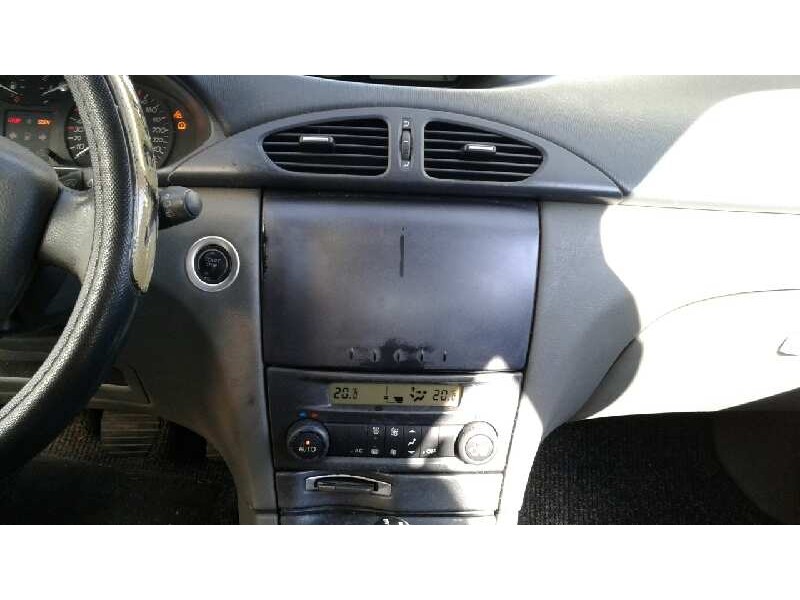 renault laguna ii (bg0) del año 2001